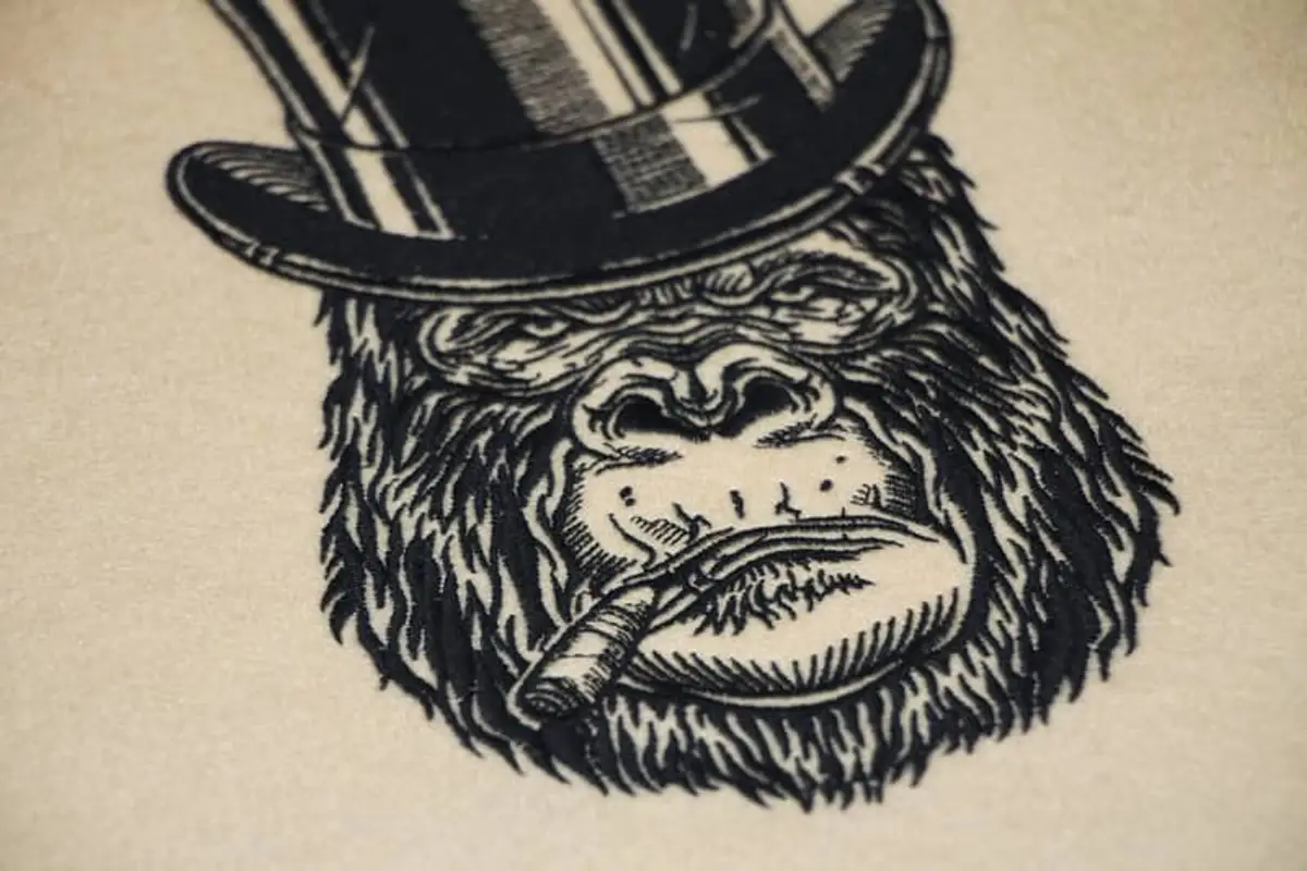 Rauchender Gorillakopf Zylinder Frontansicht Stick – Bild 5