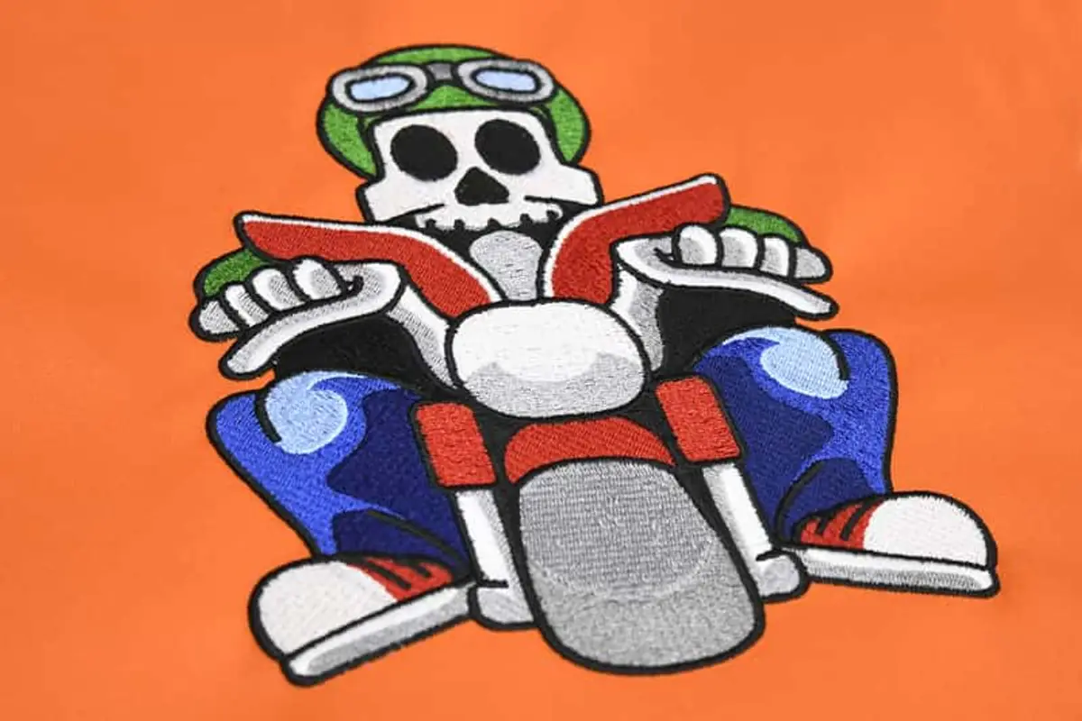 Skelett auf Motorrad Frontansicht Stick – Bild 4