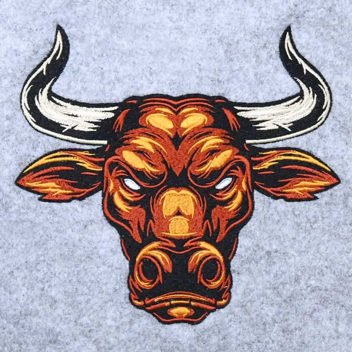 Stierkopf Frontansicht Stick – Bild 3