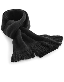 Classic Knitted Scarf (Hover)